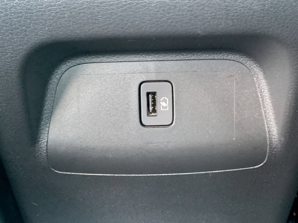 Used 2025 Nissan Sentra SV FWD image 22