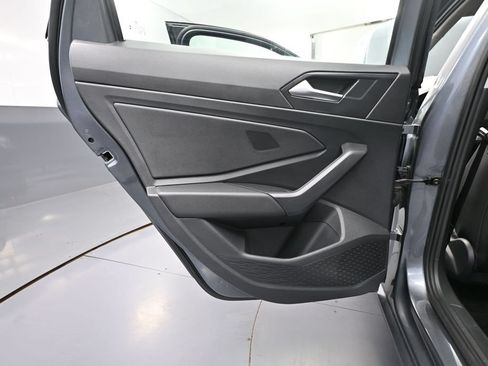 Used 2024 Volkswagen Jetta SE FWD image 29