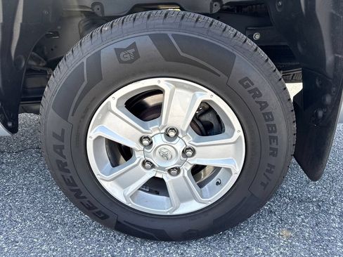 Used 2021 Toyota Tundra SR5 AWD/4WD image 33