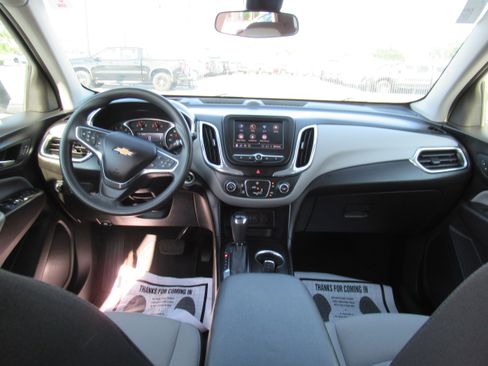 Used 2020 Chevrolet Equinox LT image 14