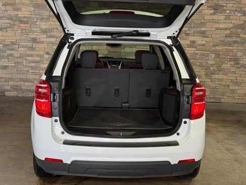 Used 2017 Chevrolet Equinox LT w/ Convenience Package FWD image 8