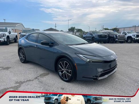 Used 2025 Toyota Prius Limited w/ Limited Premium Package image 2