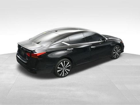Used 2022 Nissan Altima 2.5 Platinum AWD/4WD image 22