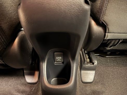 Used 2019 Honda HR-V EX image 25