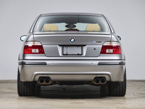 Used 2003 BMW M5 RWD image 6