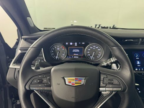 Used 2024 Cadillac XT6 Sport w/ Technology Package AWD/4WD image 25