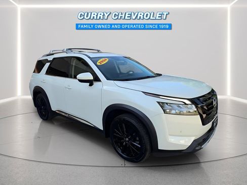 Used 2024 Nissan Pathfinder Platinum w/ Lighting Package (N92) AWD/4WD image 1