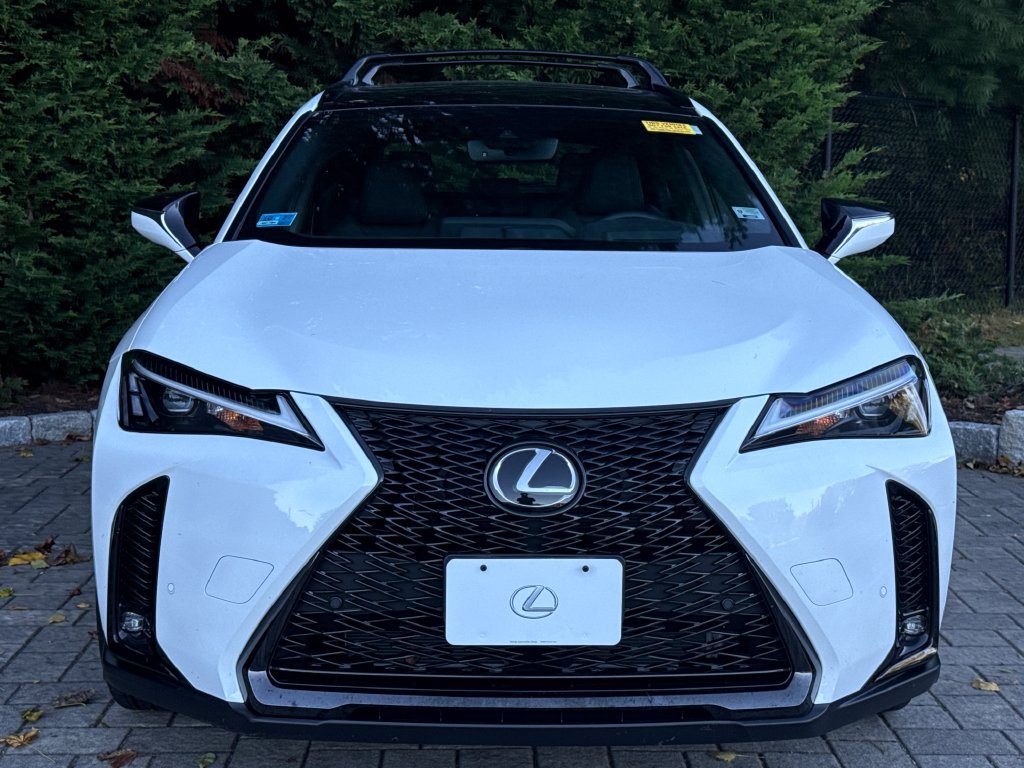 Used 2024 Lexus UX 250h F Sport AWD/4WD image 2