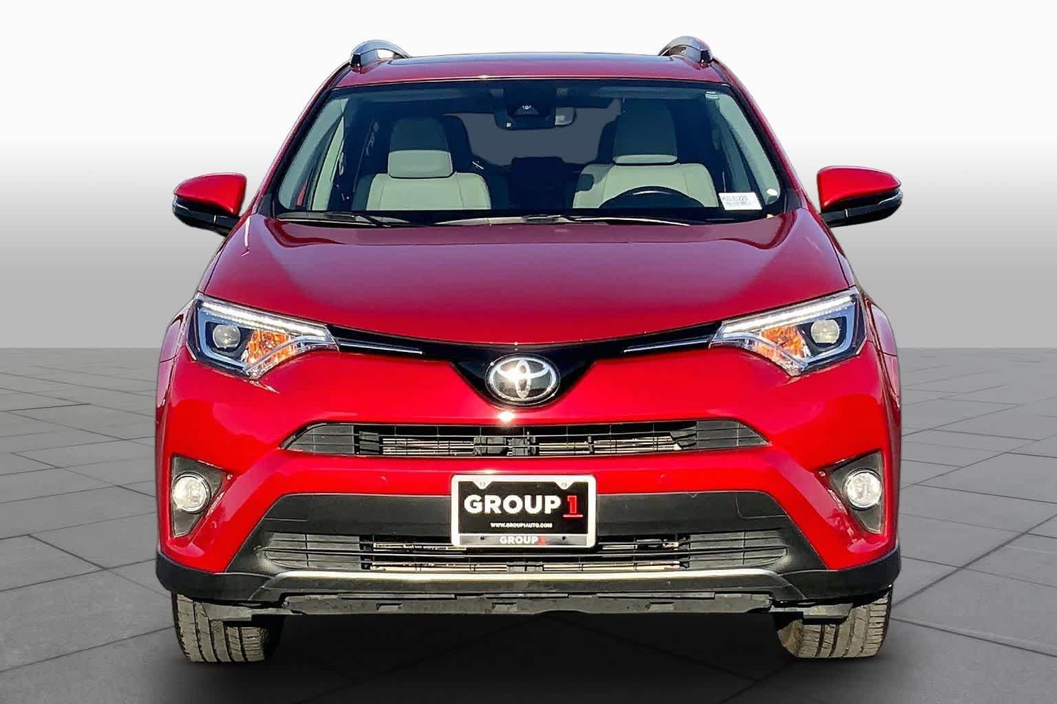 Used 2017 Toyota RAV4 Limited FWD image 4