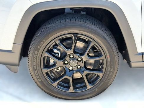 New 2026 Jeep Compass Latitude AWD/4WD image 13