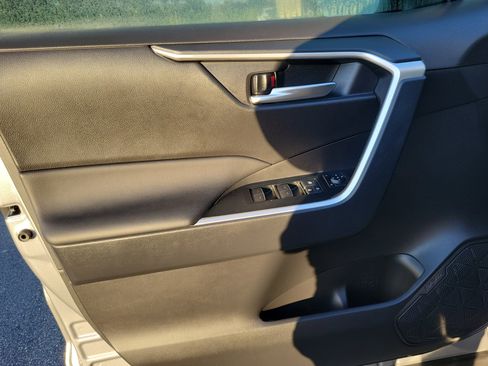 Used 2025 Toyota RAV4 XLE Premium image 13