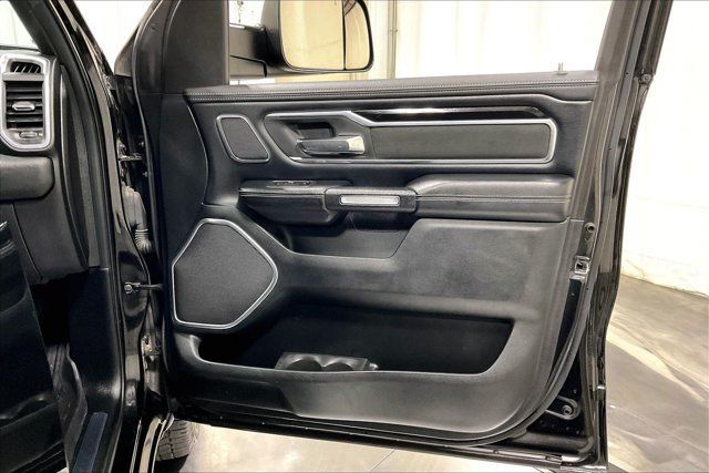 Used 2019 RAM 1500 Laramie AWD/4WD image 24