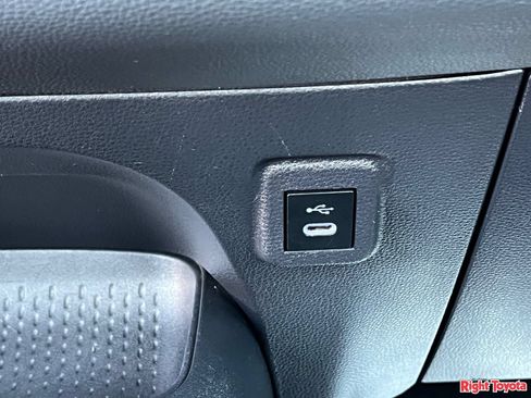 Certified 2025 Toyota Corolla LE FWD image 27
