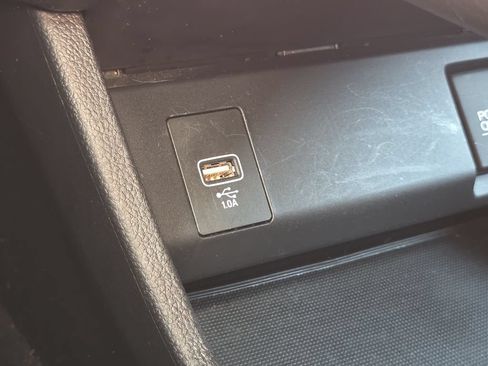 Used 2019 Honda HR-V LX image 24