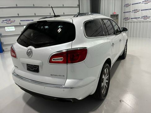 Used 2017 Buick Enclave Premium w/ Enclave Tuscan Edition FWD image 7