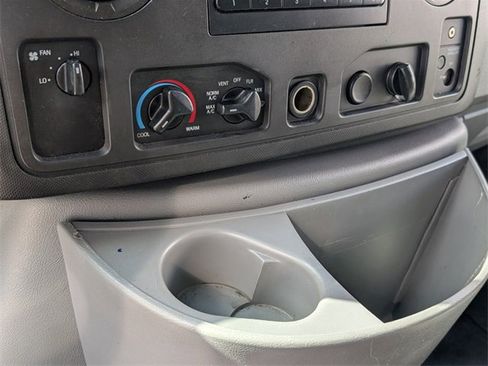 Used 2015 Ford E-350 and Econoline 350 Super Duty image 19