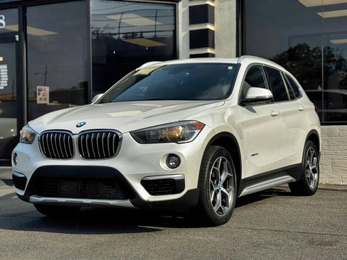Used 2018 BMW X1 xDrive28i AWD/4WD image 2