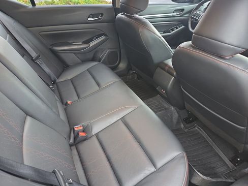 Used 2023 Nissan Altima 2.5 SR w/ SR Premium Package FWD image 17