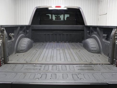 Used 2019 Ford F250 Lariat w/ Chrome Package image 7