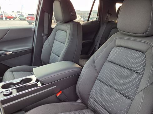 New 2026 Chevrolet Equinox LT w/ Midnight Edition FWD image 11