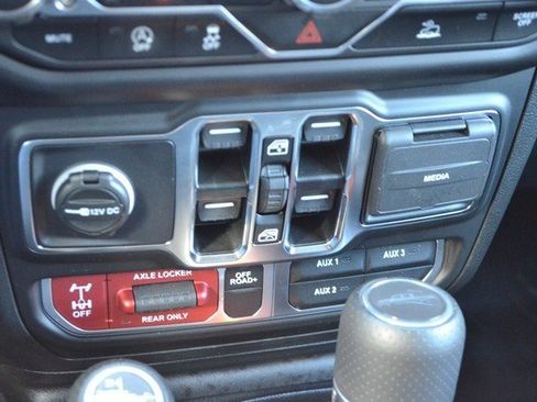 Used 2023 Jeep Gladiator Mojave w/ LED Lighting Group image 30