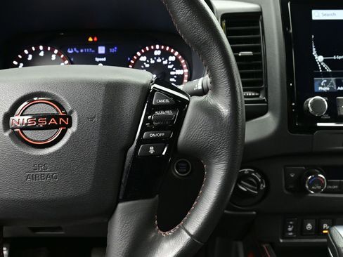 Used 2023 Nissan Frontier PRO-4X w/ Pro Convenience Package image 6