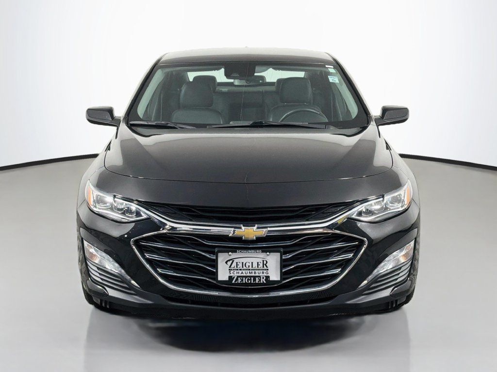 Used 2023 Chevrolet Malibu LT w/ Driver Confidence Package FWD image 2