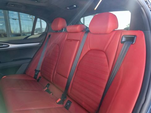 New 2025 Alfa Romeo Stelvio Sprint w/ Veloce Package AWD/4WD image 18