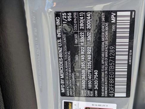 New 2026 Mercedes-Benz GLS 580 4MATIC image 18