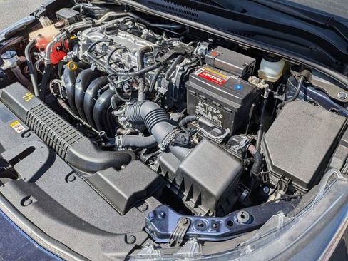 Used 2020 Toyota Corolla LE image 38