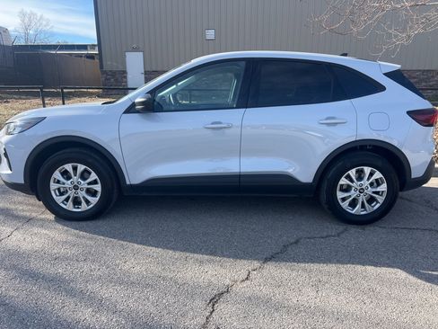Used 2025 Ford Escape Active image 9