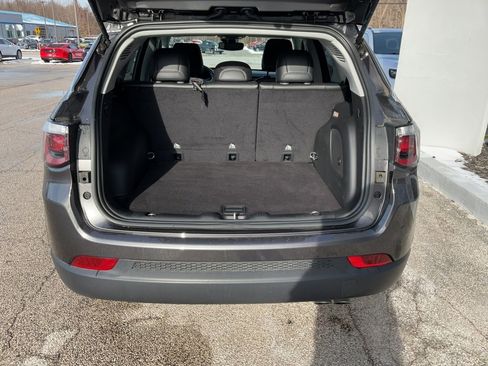 Used 2022 Jeep Compass Limited w/ Sun and Sound Group image 14