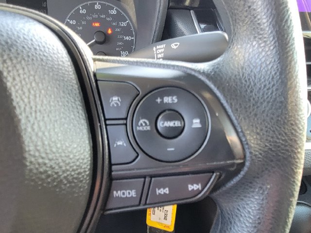 Used 2025 Toyota Corolla LE FWD image 5