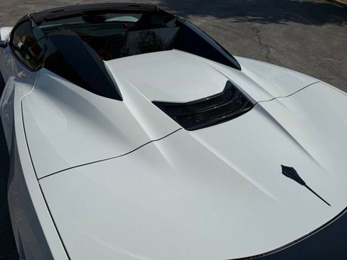 Used 2025 Chevrolet Corvette Stingray Preferred Conv w/ Stealth Interior Trim Package RWD image 10