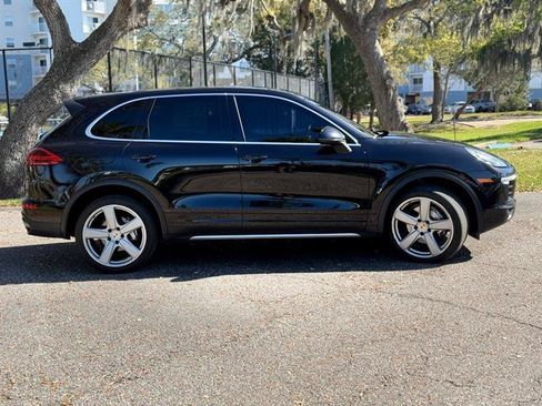 Used 2016 Porsche Cayenne S AWD/4WD image 6