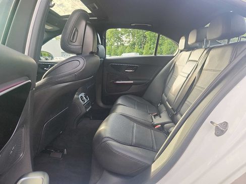Used 2022 Mercedes-Benz C 300 4MATIC Sedan image 10