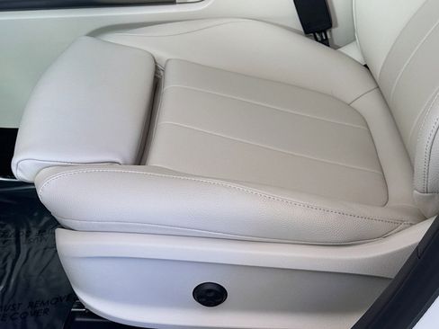 New 2025 Mercedes-Benz GLA 250 image 17