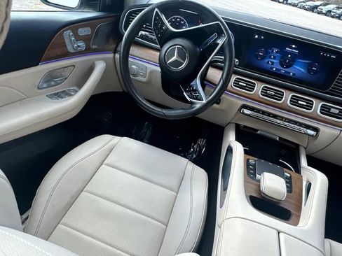 Used 2024 Mercedes-Benz GLE 450 4MATIC image 23