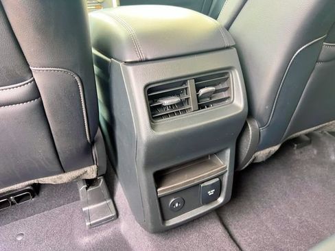 Used 2024 Ford Edge SEL w/ Convenience Package AWD/4WD image 28