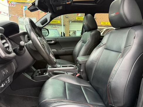 Used 2020 Toyota Tacoma TRD Pro AWD/4WD image 7