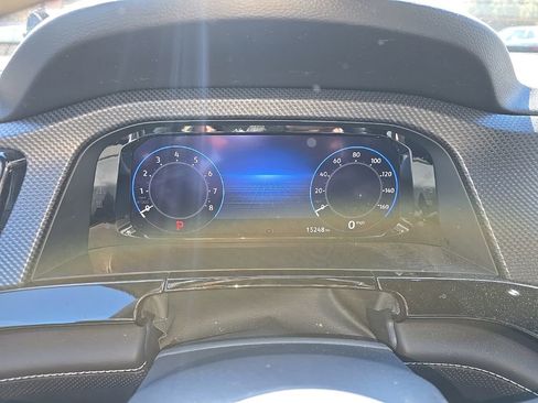 Used 2025 Volkswagen Atlas Cross Sport SEL Premium R-Line image 10