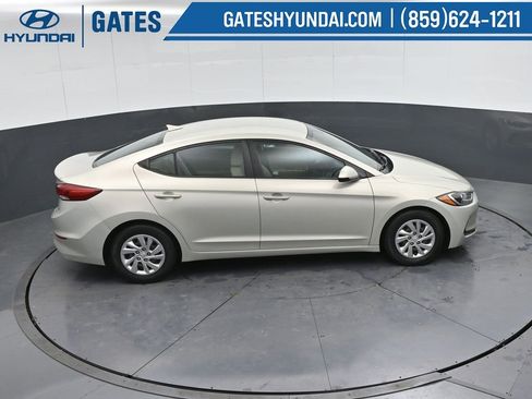 Used 2017 Hyundai Elantra SE w/ Cargo Package image 46
