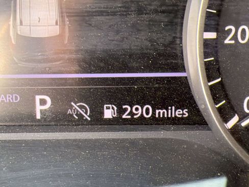 Used 2025 Nissan Rogue SV FWD image 23