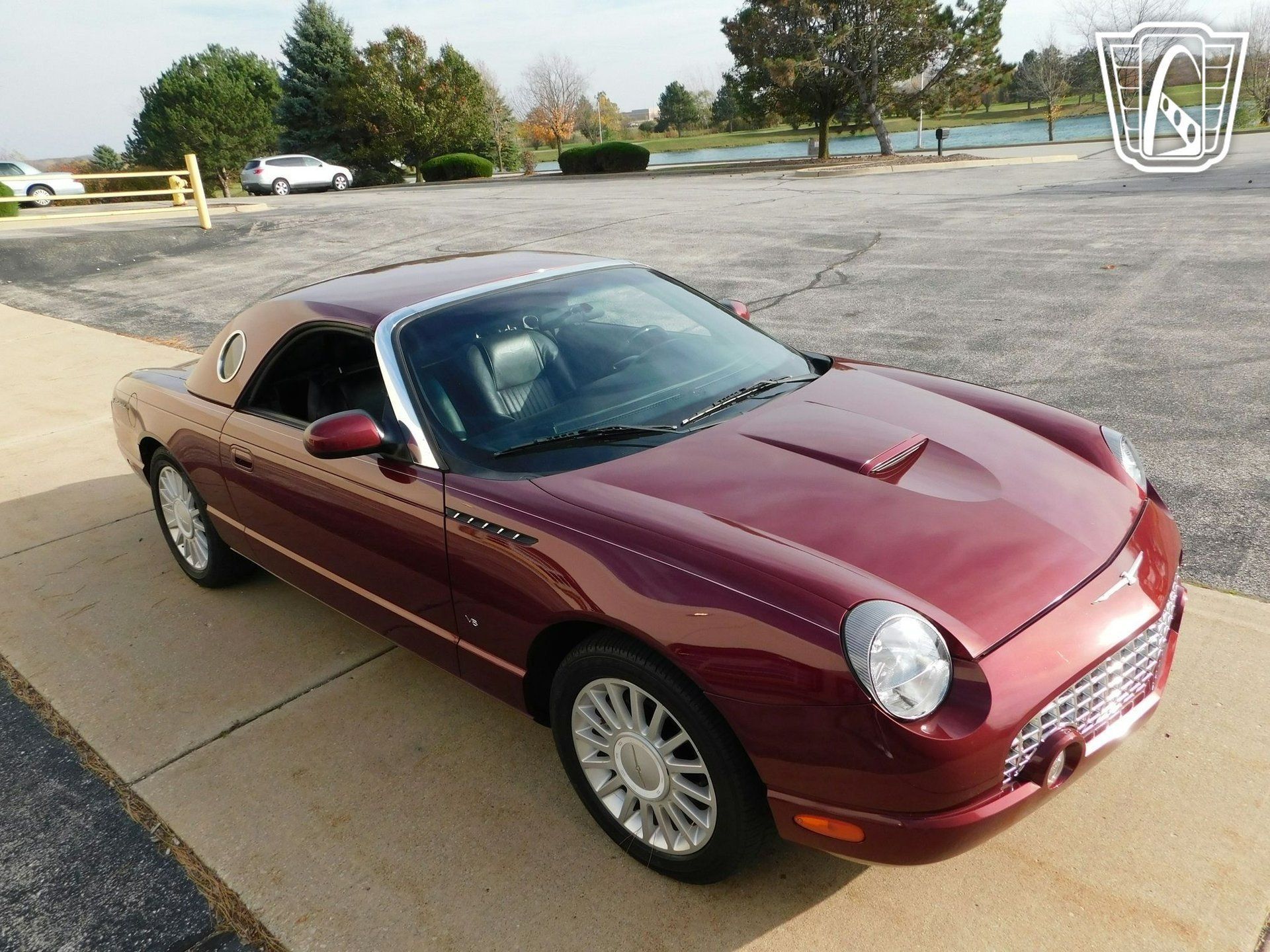 Used 2004 Ford Thunderbird RWD image 6