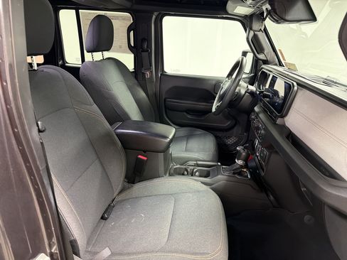 Used 2024 Jeep Wrangler Unlimited Sport AWD/4WD image 20