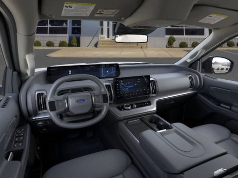 New 2026 Ford Expedition Max Active image 9
