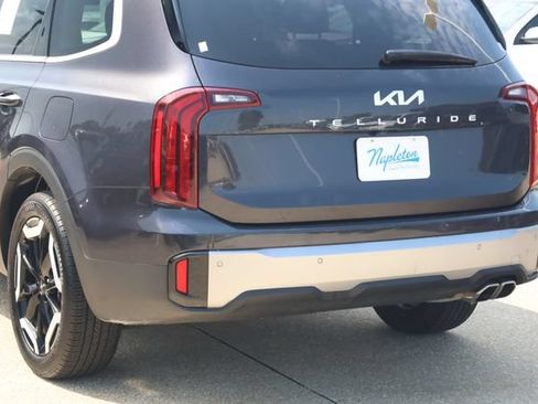 Used 2025 Kia Telluride S FWD image 6