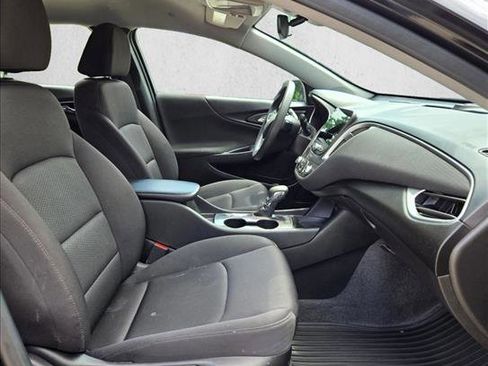 Used 2024 Chevrolet Malibu LS FWD image 18
