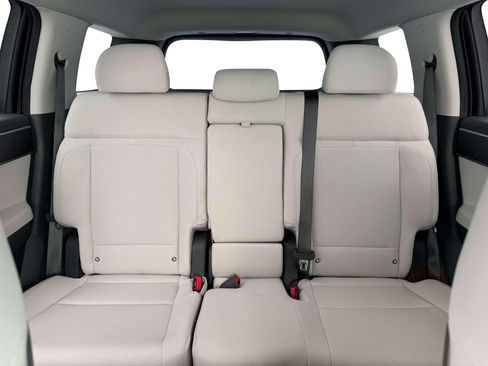 New 2026 Hyundai Santa Fe SE FWD image 16