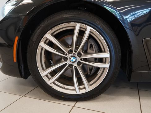Used 2017 BMW 740i xDrive AWD/4WD image 16